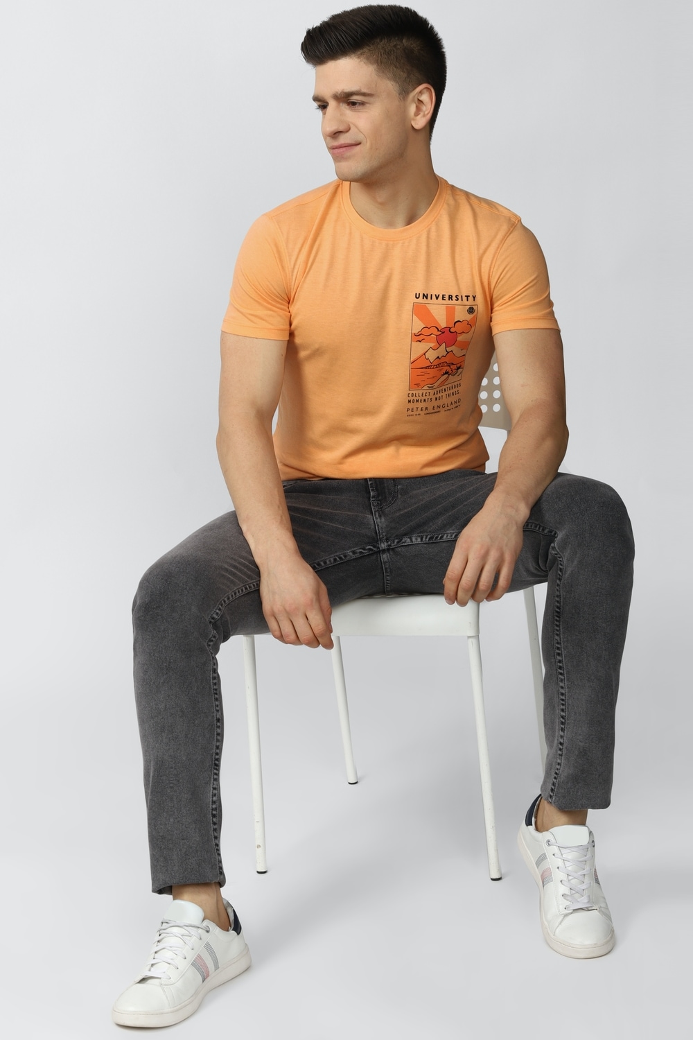 Men Orange Graphic Print Round Crew Neck Crew Neck T-shirt
